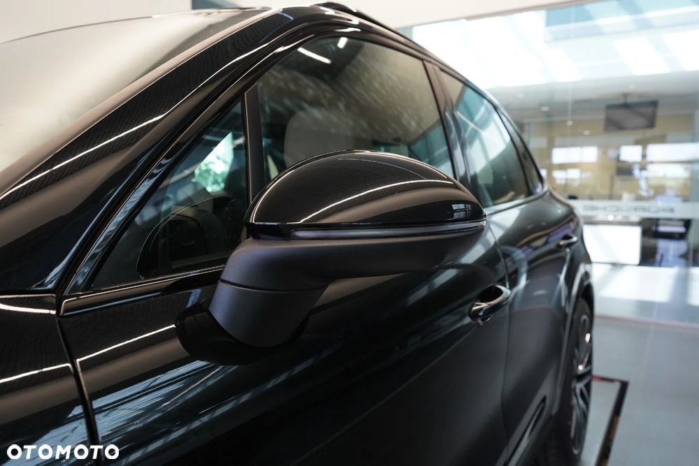 Porsche Cayenne Standard - 28