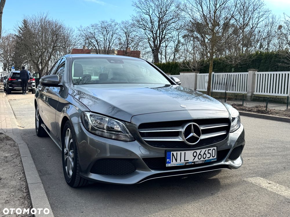 Mercedes-Benz Klasa C 300 7G-TRONIC Exclusive - 3