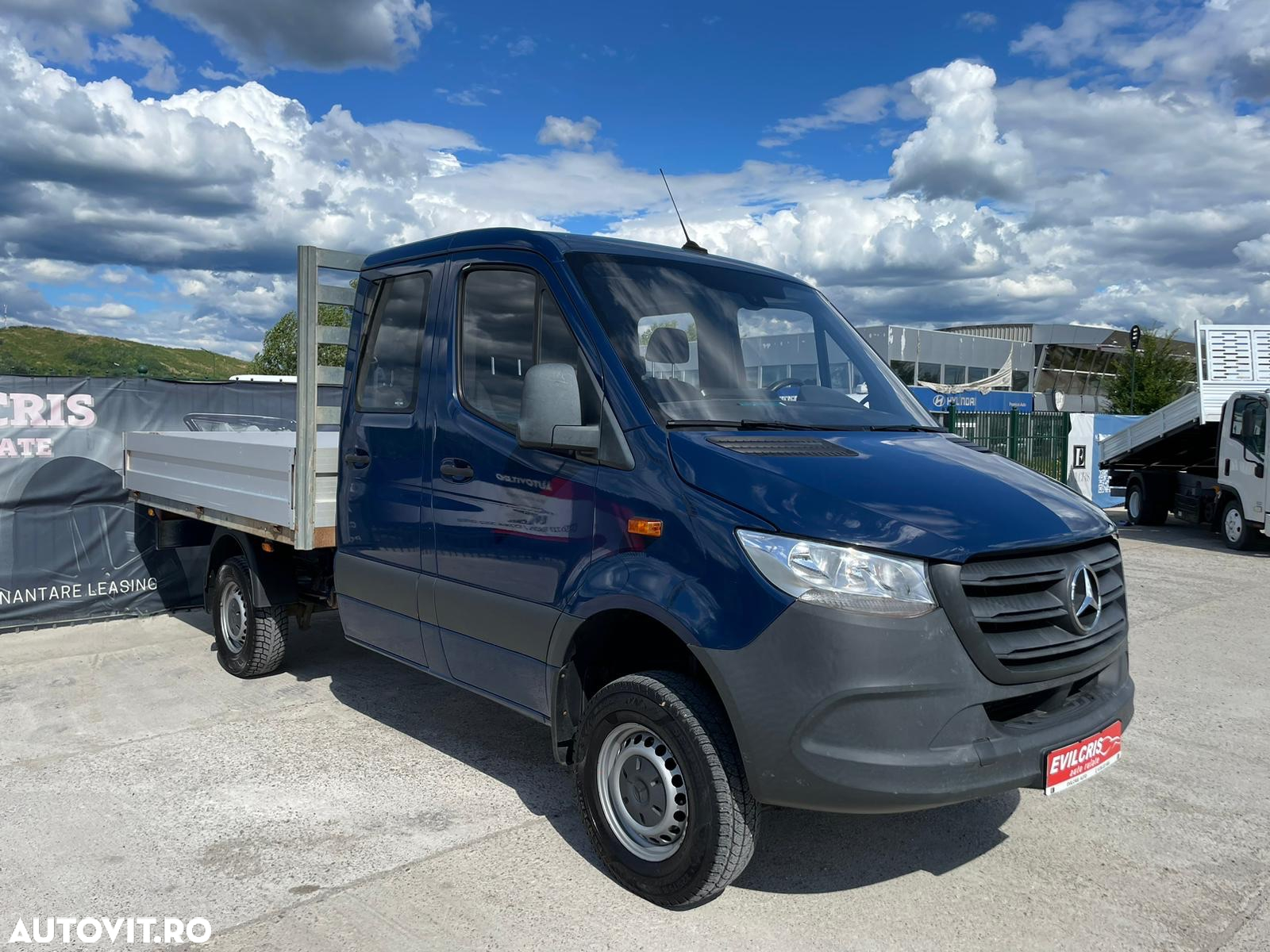 Mercedes-Benz Sprinter 4x4 DOKA - 8