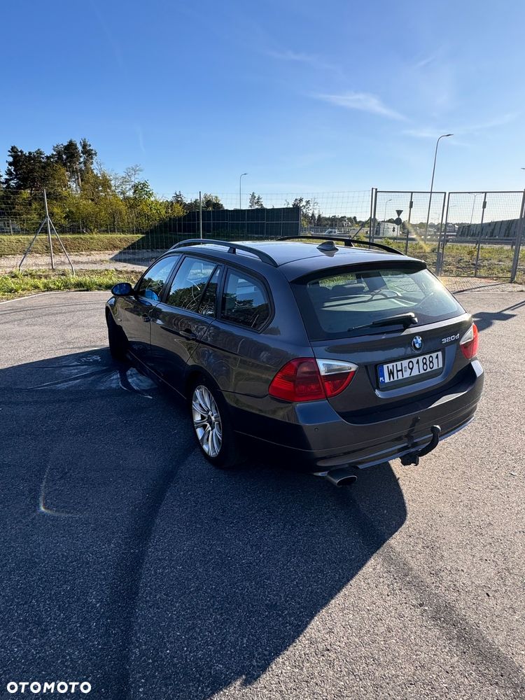 BMW Seria 3 320d - 3