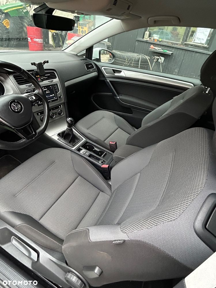 Volkswagen Golf 1.6 TDI DPF BlueMotion - 9
