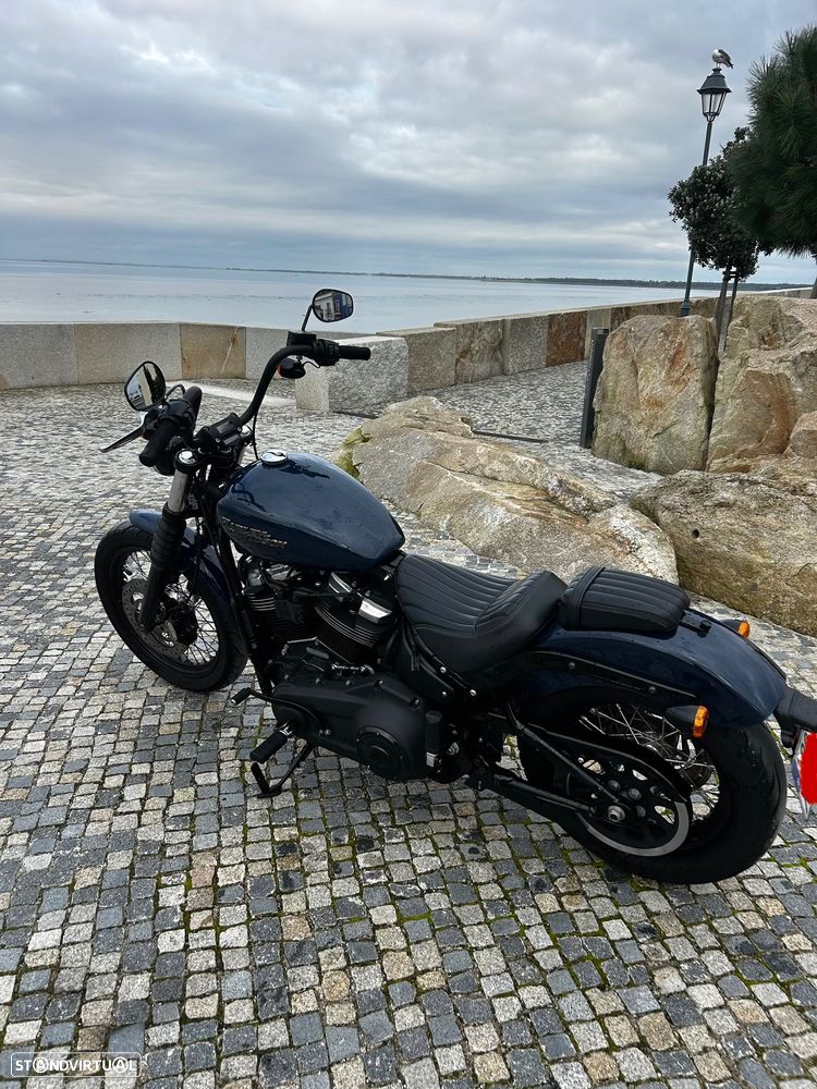 Harley-Davidson Softail Street Bob 33.1 kW - 16