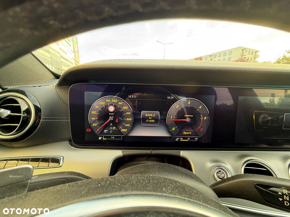 Mercedes-Benz Klasa E 220 d 9G-TRONIC - 16