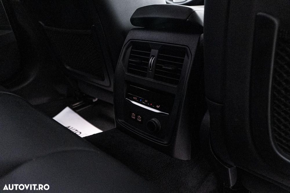 BMW Seria 3 318i Aut. Sport Line - 21