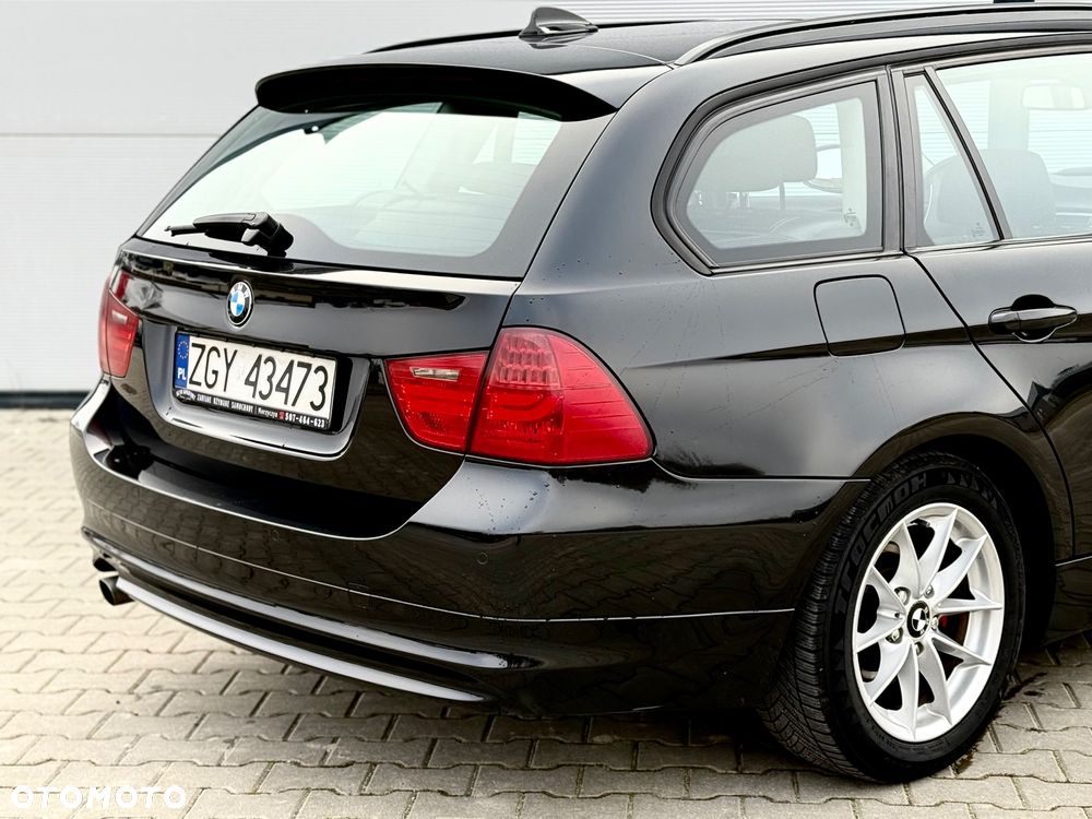 BMW Seria 3 318i - 21