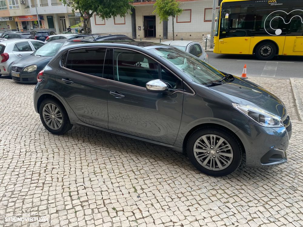 Peugeot 208 PureTech 110 Stop & Start Allure - 18