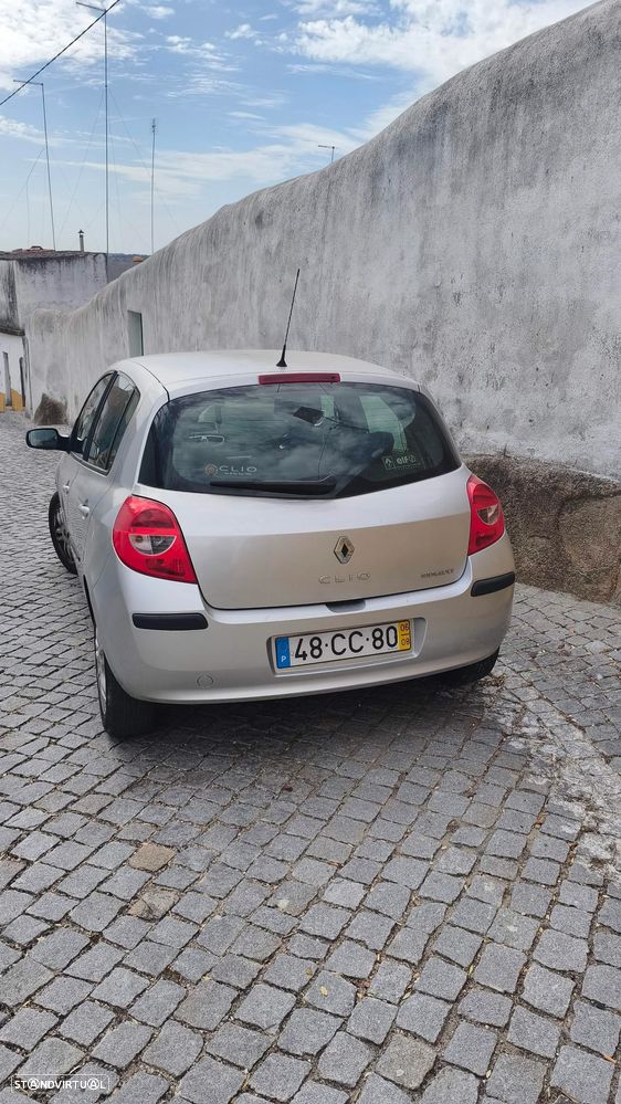 Renault Clio 1.2 16V Dynamique - 10