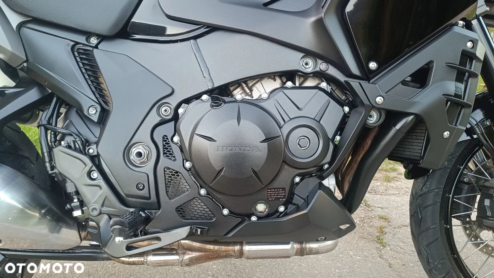 Honda VFR - 11