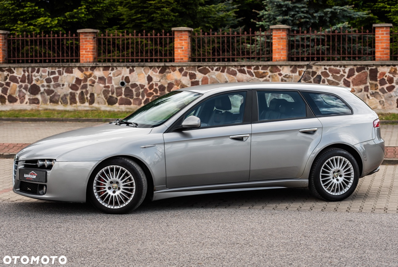 Alfa Romeo 159 1.9JTDM ti - 11