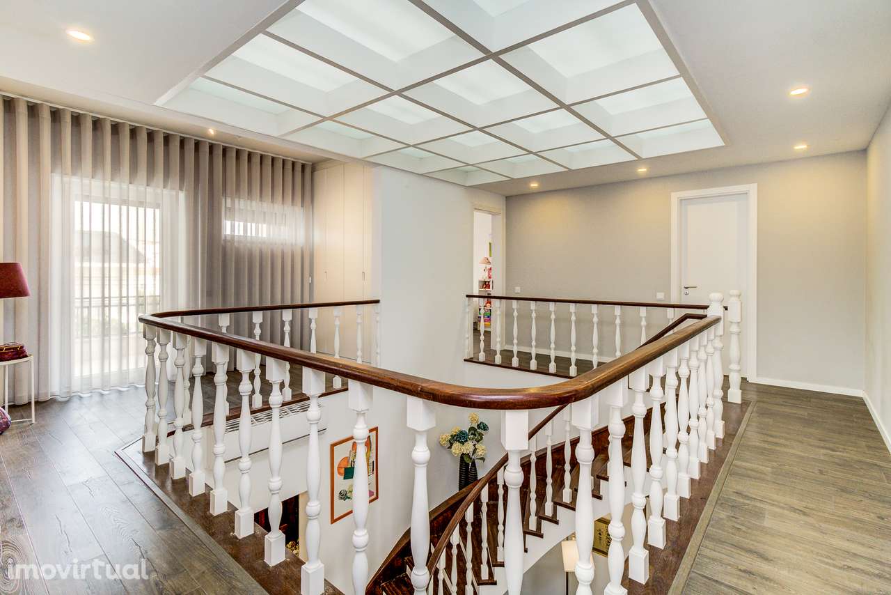 Moradia independente com piscina, em Fanqueiro - Loures - Grande imagem: 3/60