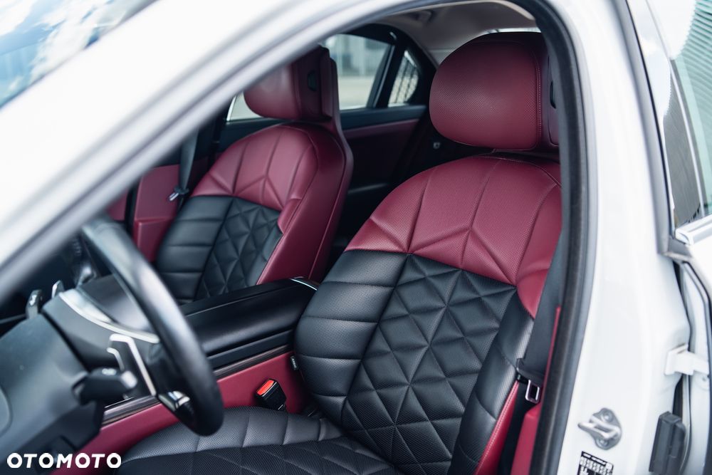 BMW Seria 7 730d xDrive mHEV - 19