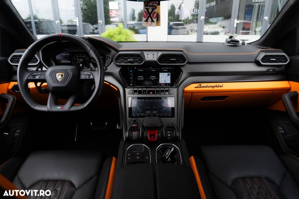 Lamborghini URUS - 16