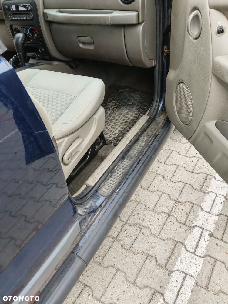 Jeep Liberty - 14