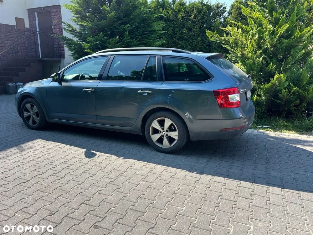 Skoda Octavia 2.0 TDI Ambition - 11