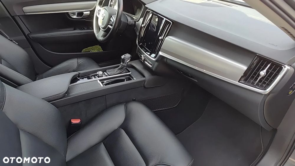 Volvo S90 D4 Momentum - 4