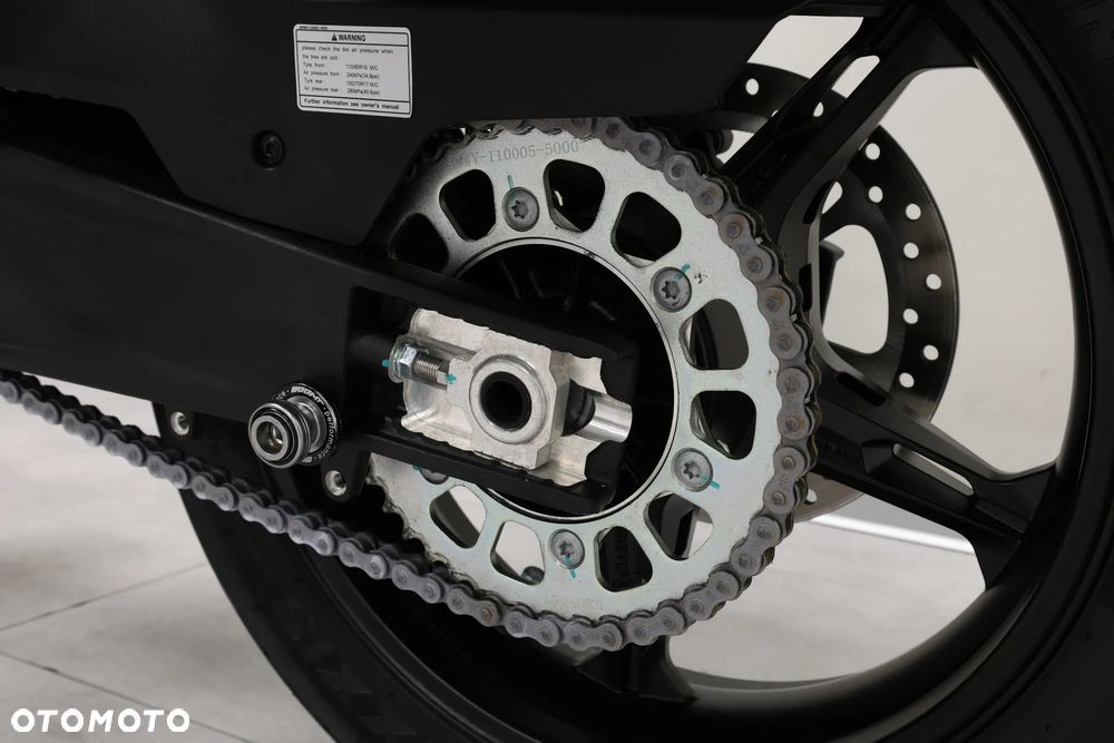 CFMoto 800MT Sport - 40