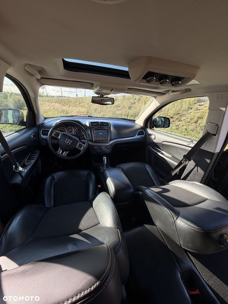 Dodge Journey - 8