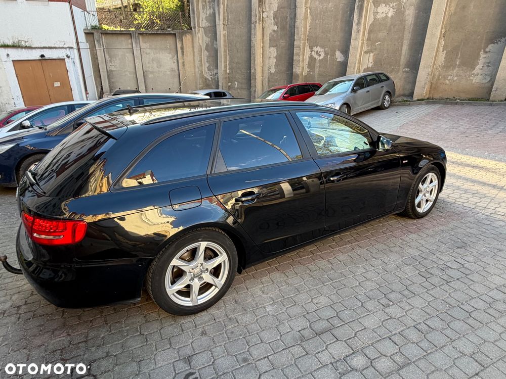 Audi A4 Avant 2.0 TDI DPF S line Sportpaket - 6