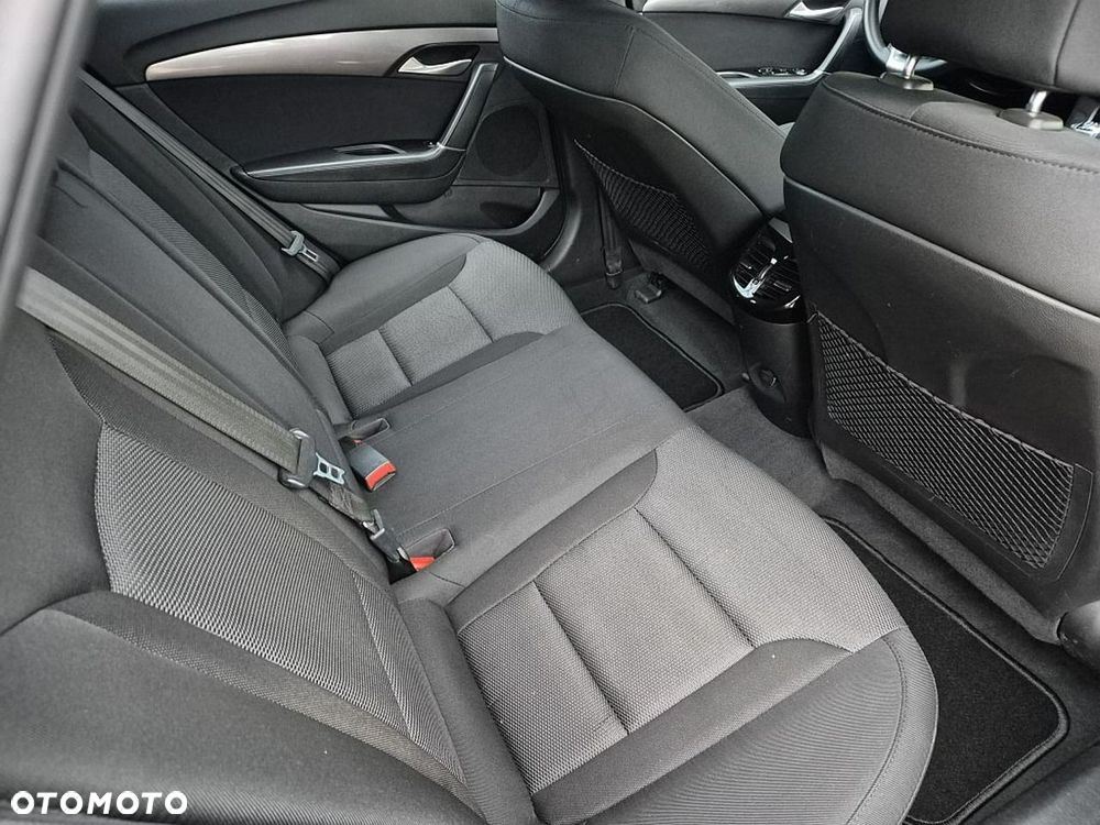 Hyundai i40 - 25