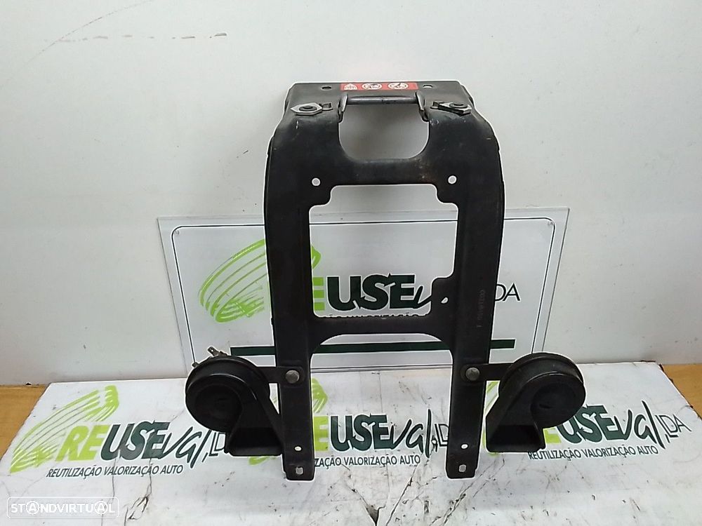 Buzina Mercedes-Benz M-Class (W164) - 1