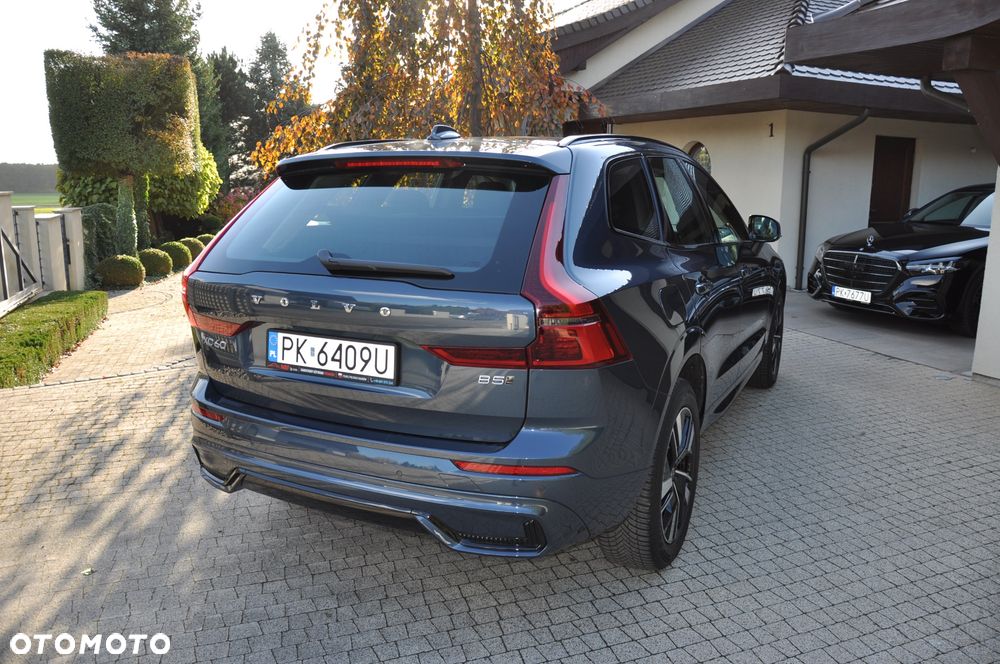 Volvo XC 60 B5 B AWD Plus Dark - 7