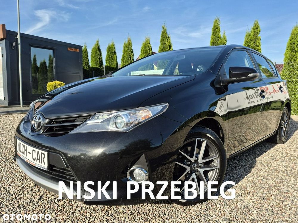 Toyota Auris - 2