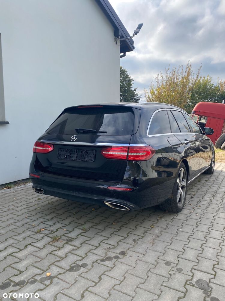Mercedes-Benz Klasa E 200 9G-TRONIC - 8