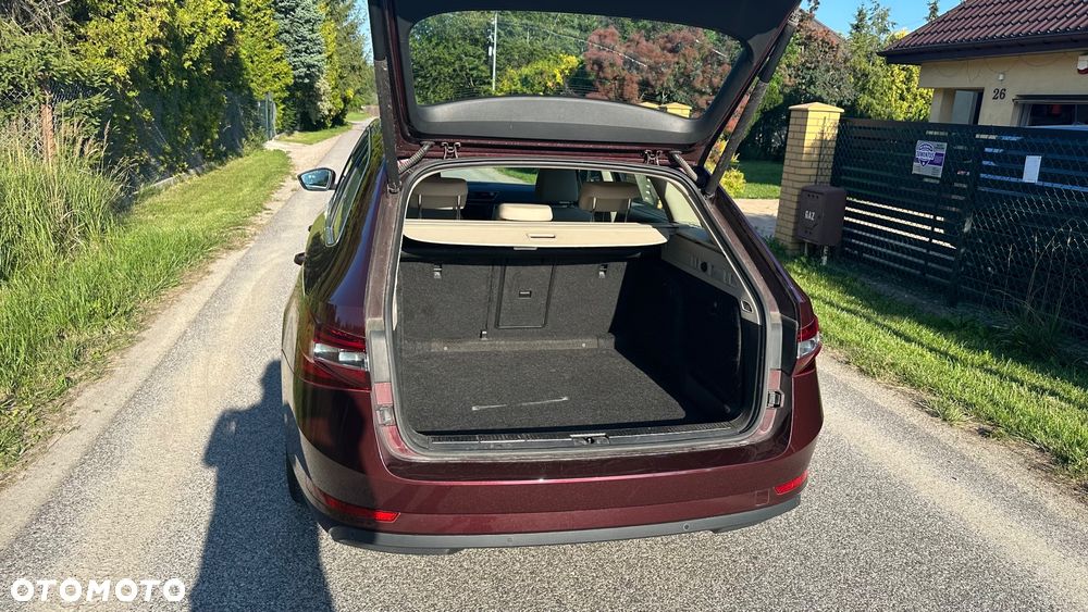Skoda Superb 2.0 TDI 4x4 Style DSG - 7