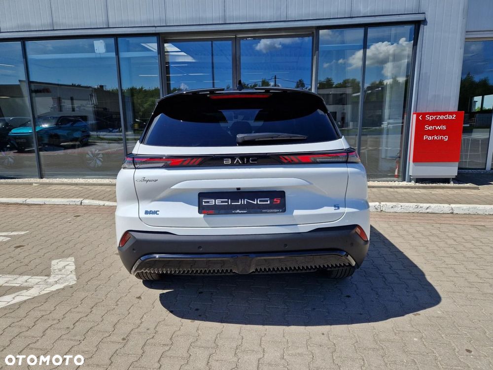 BAIC 5 Beijing 1.5T Comfort DCT - 6