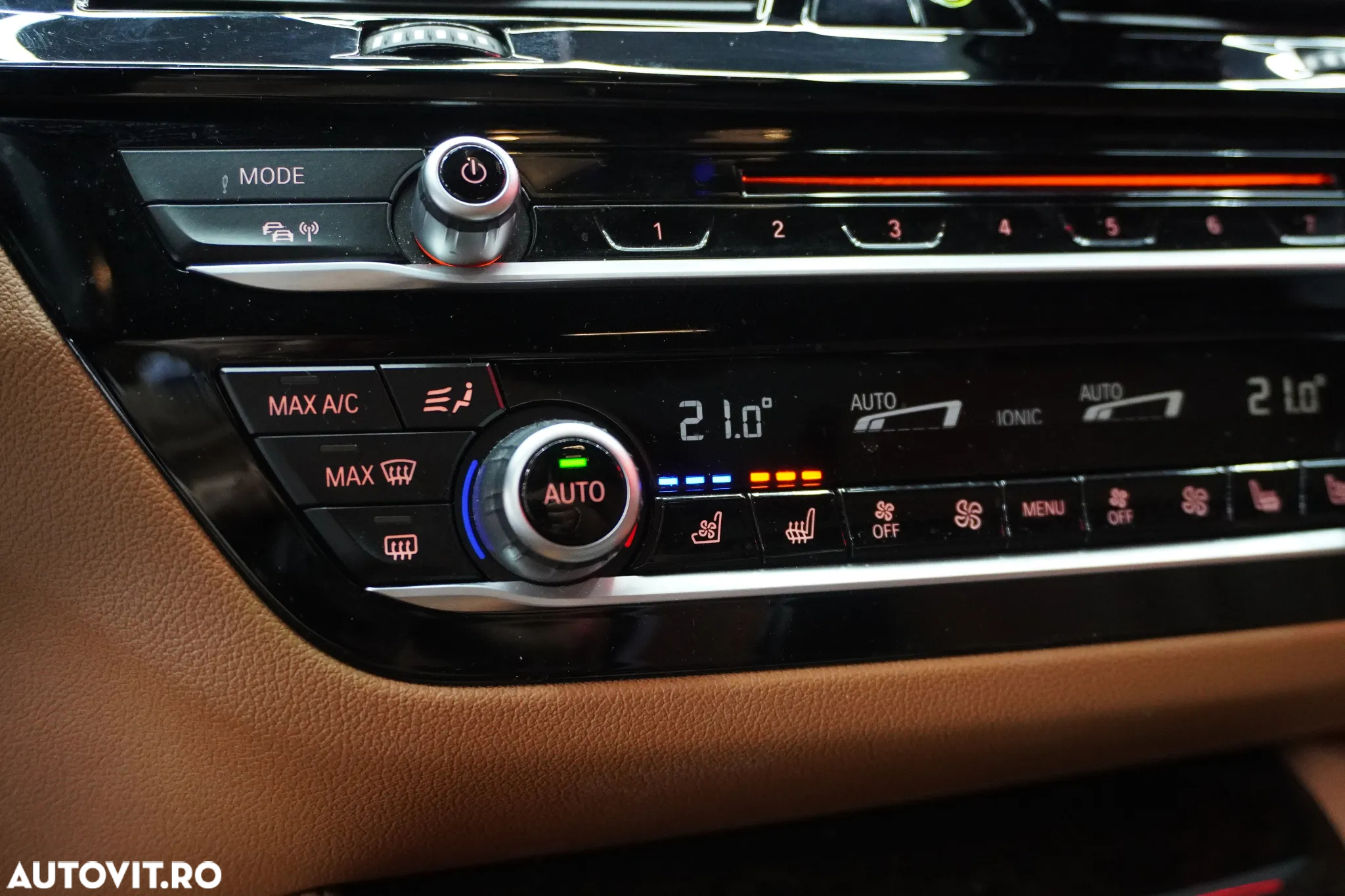 BMW Seria 5 530d xDrive AT - 17