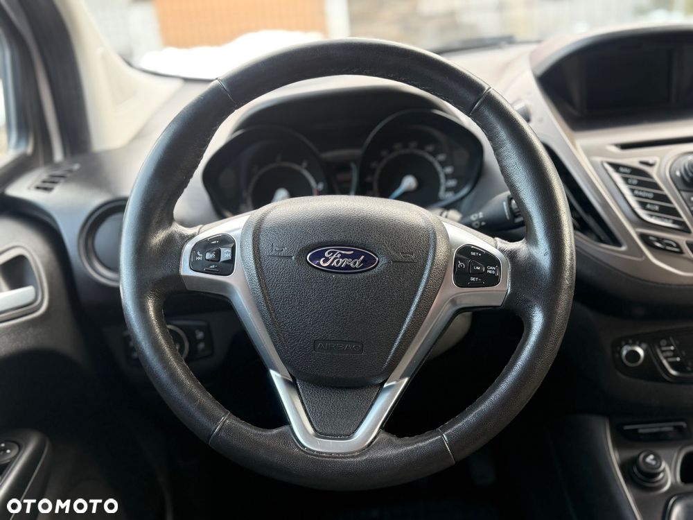 Ford Tourneo Courier 1.5 TDCi Titanium - 30