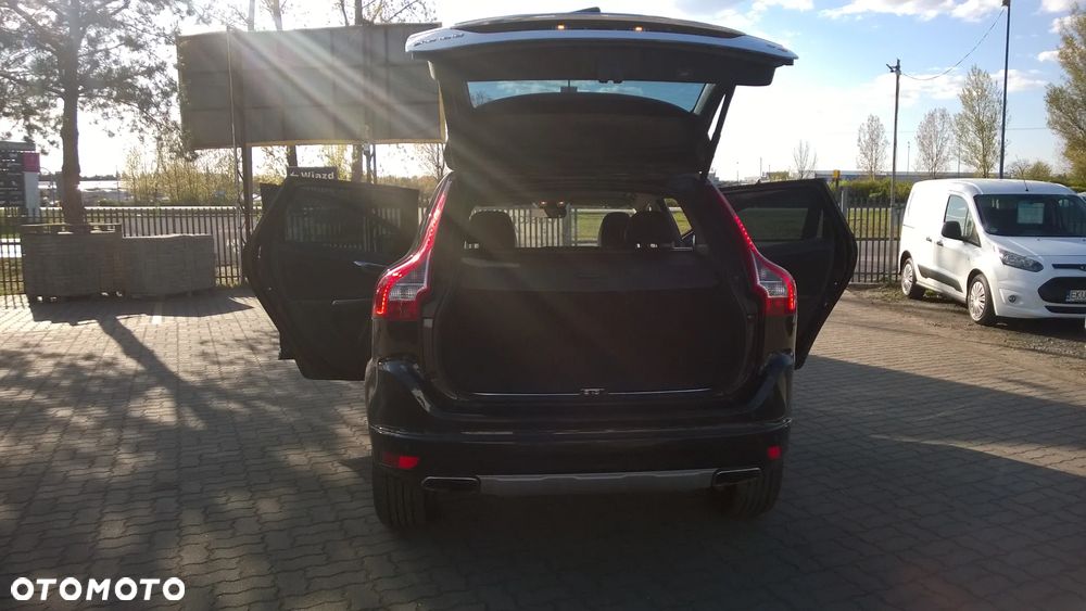 Volvo XC 60 T5 AWD Geartronic Momentum - 17