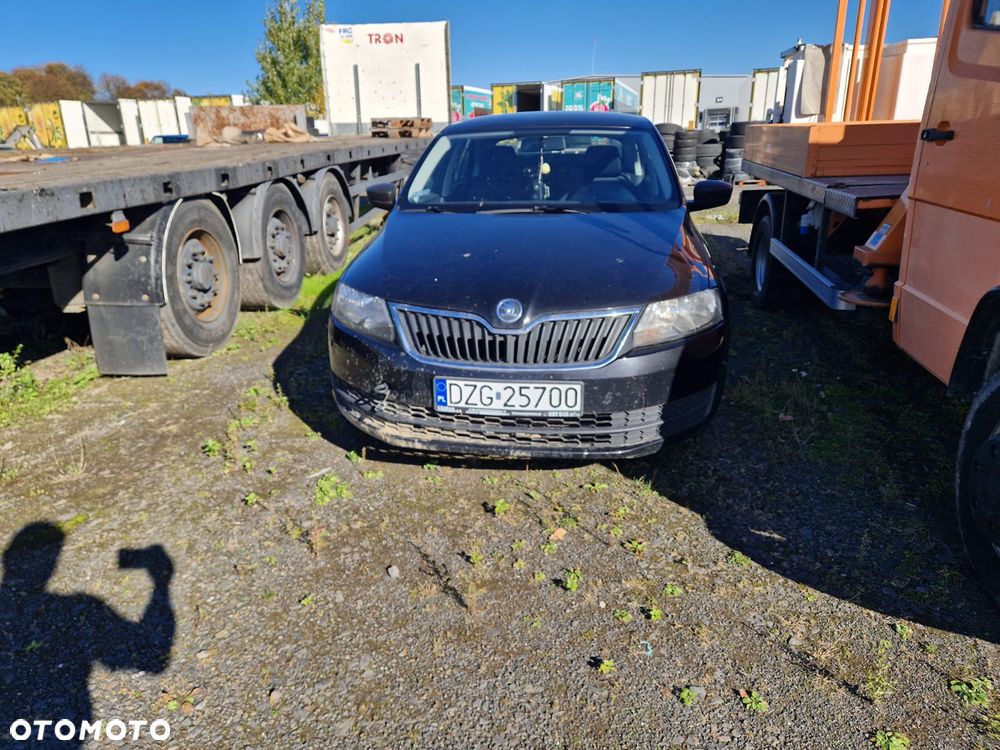 Skoda RAPID 1.6 TDI DPF Ambition - 3