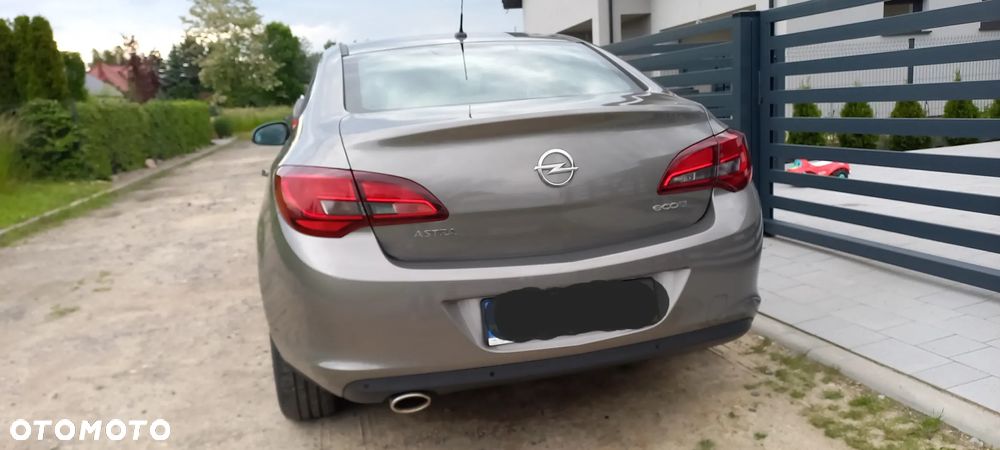 Opel Astra - 2