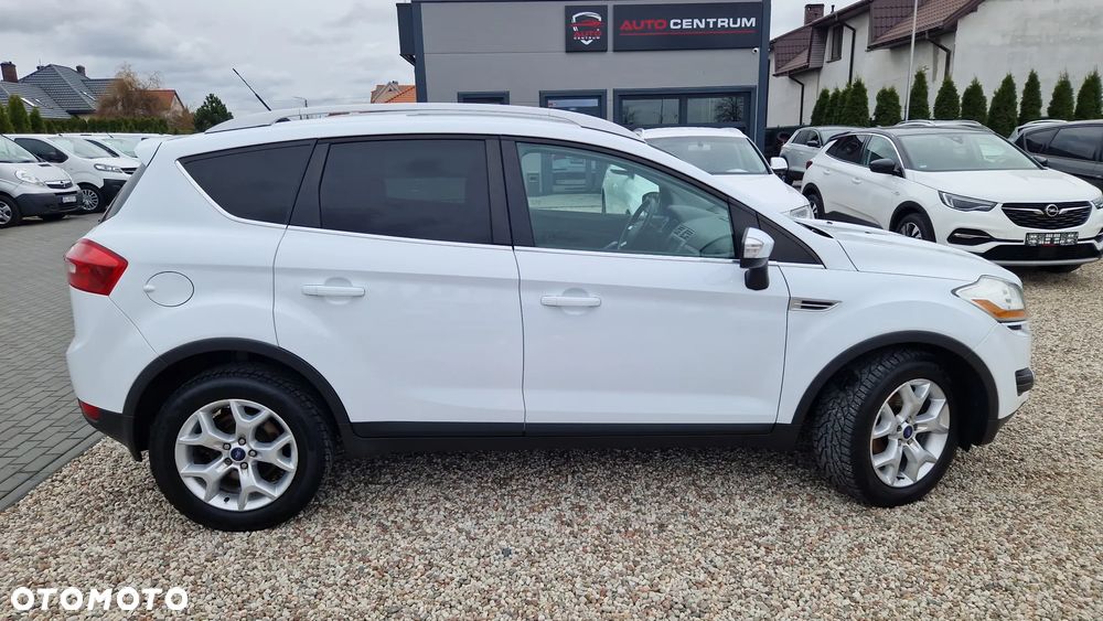 Ford Kuga 2.0 TDCi 2x4 Titanium - 21