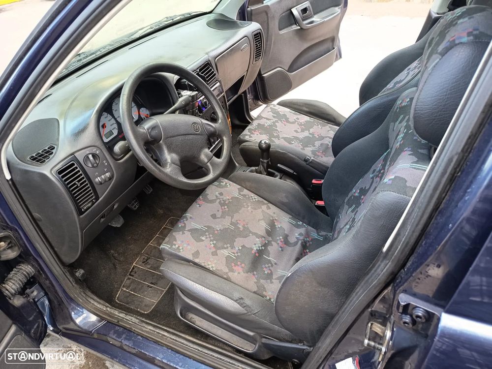 VW Polo 1.4 Trendline AC - 8