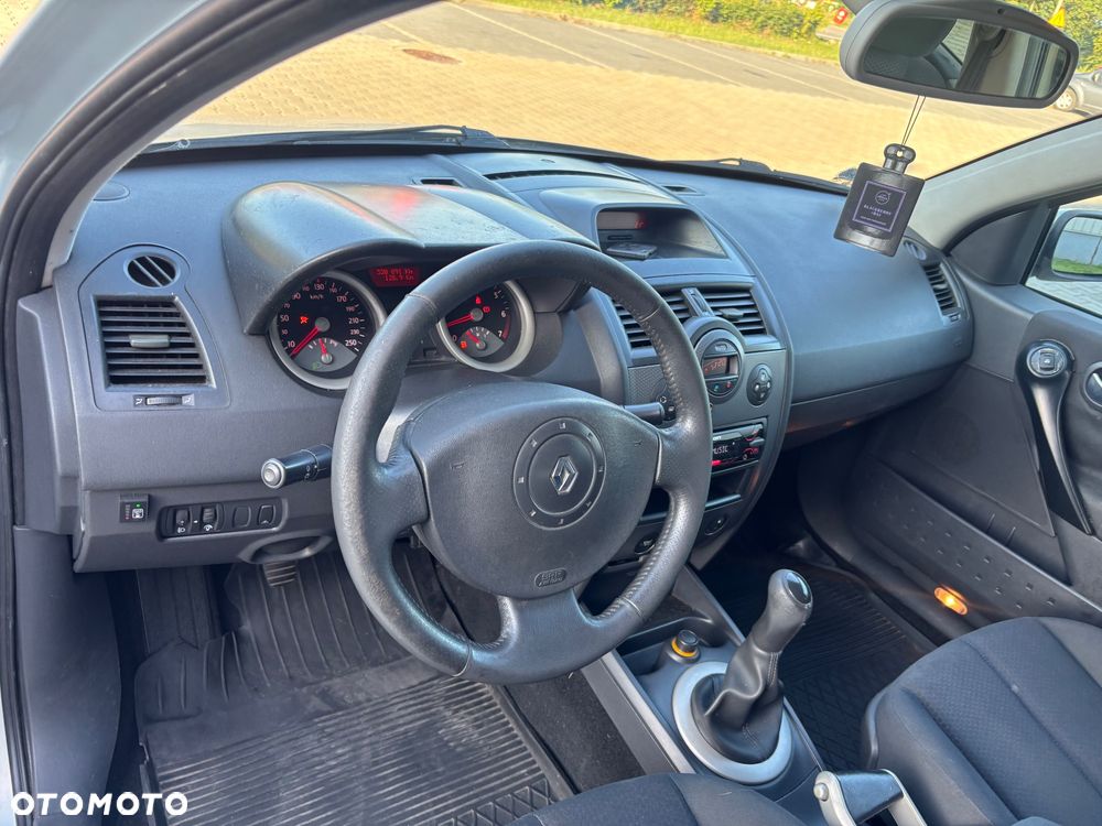 Renault Megane - 11
