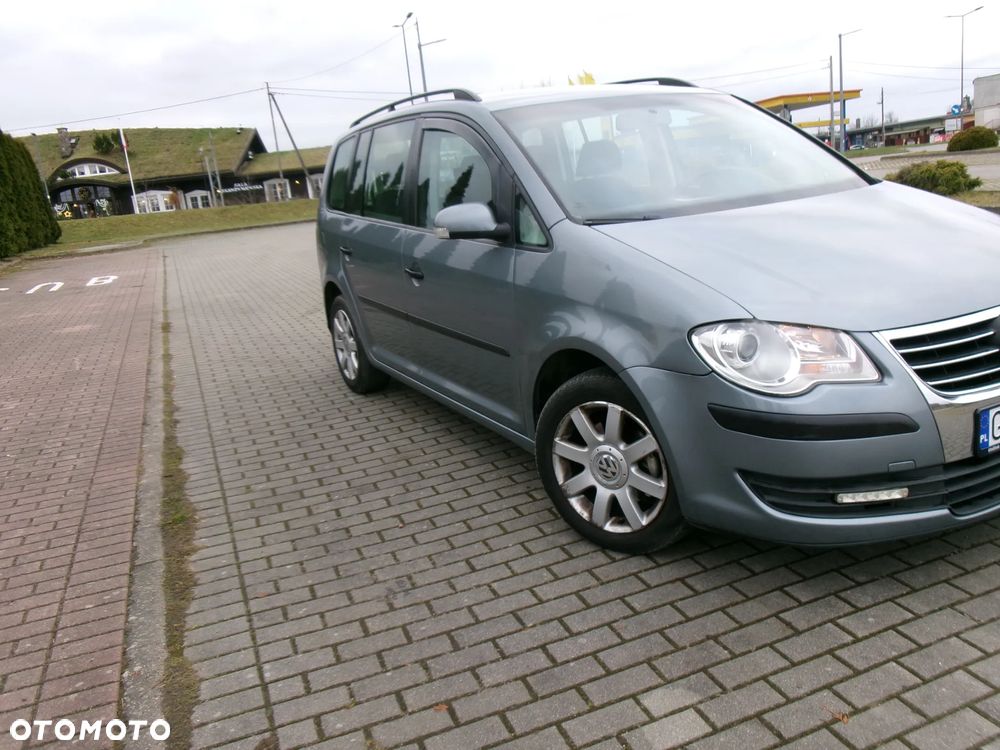 Volkswagen Touran - 9