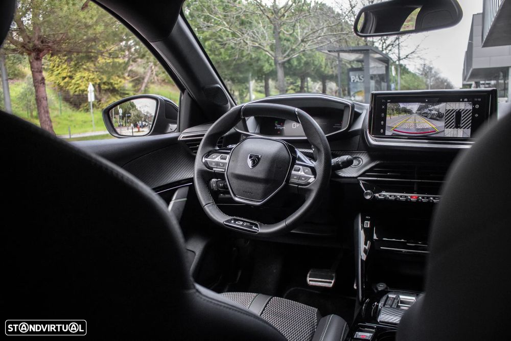 Peugeot 208 1.2 Hybrid GT e-DCS6 - 30