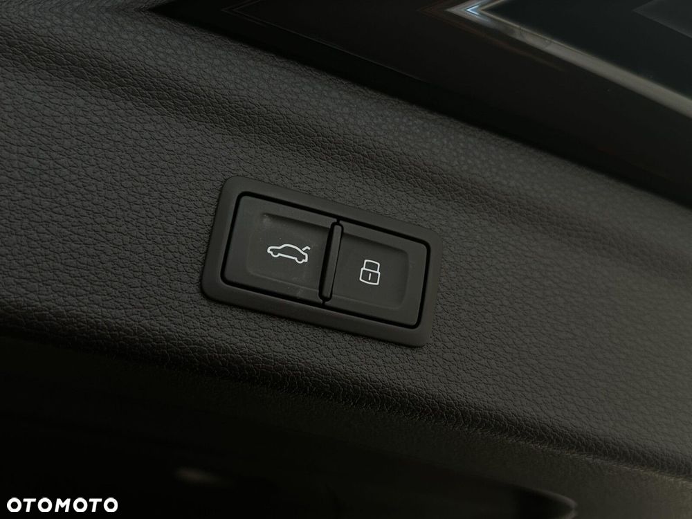 Audi Q3 40 TFSI Quattro S-Line S tronic - 35