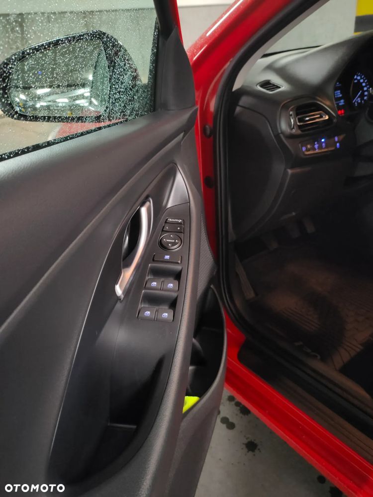 Hyundai i30 1.5 T-GDI 48V Smart - 6