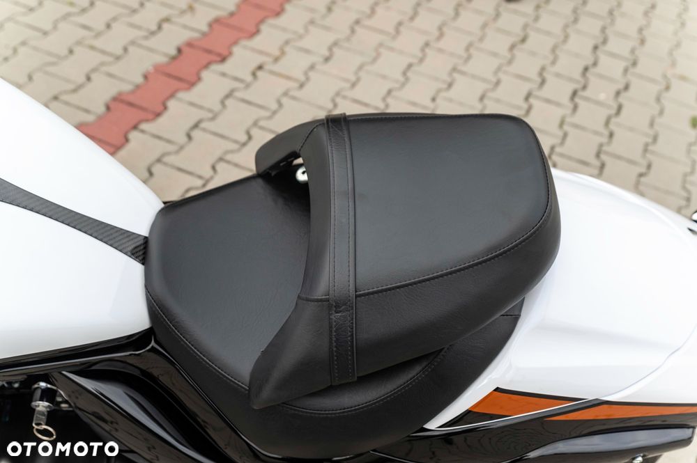 Suzuki Boulevard - 40