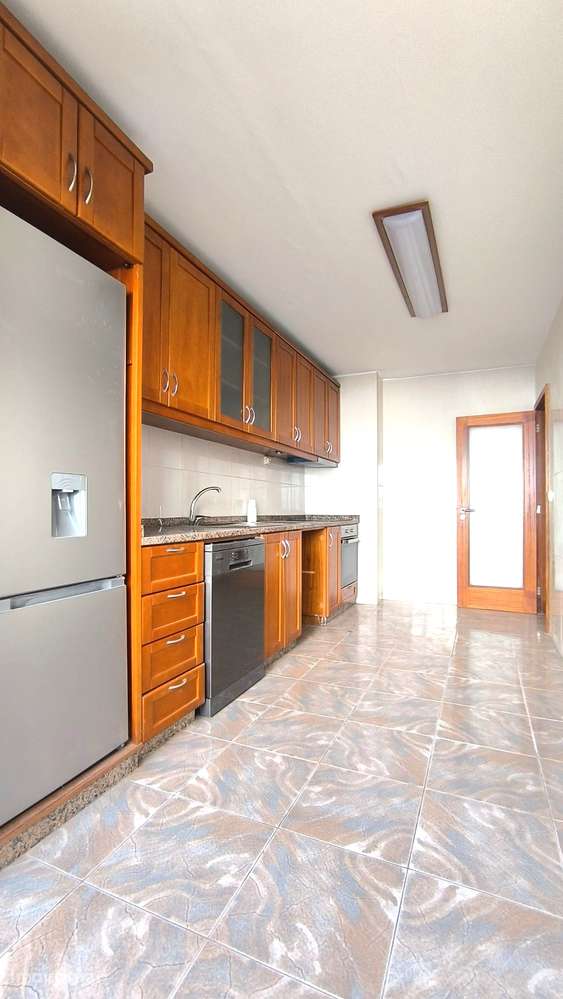 T3 REMODELADO com Garagem Box - Vilar de Andorinho - Grande imagem: 4/18
