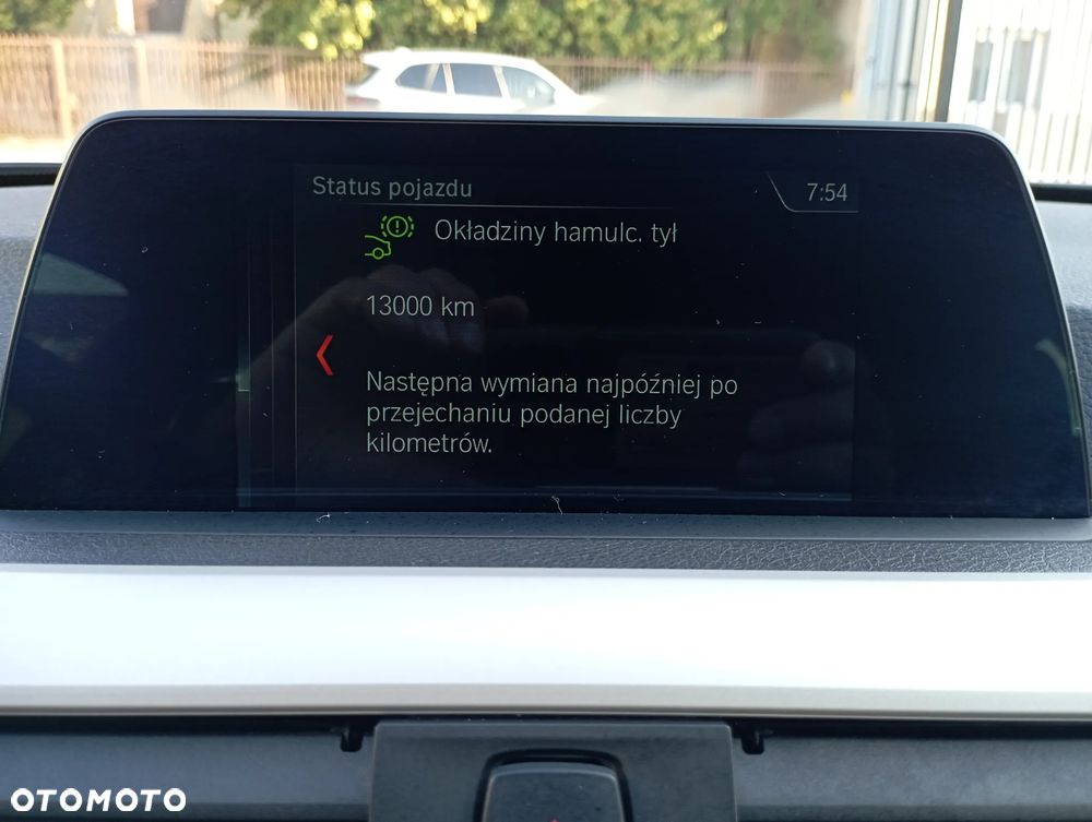 BMW Seria 3 318i - 25