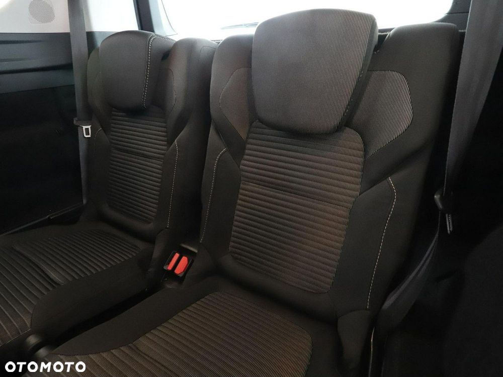 Renault Grand Scenic - 36