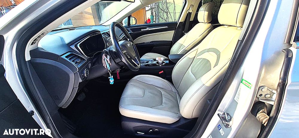 Ford Mondeo 2.0 TDCI Start-Stopp PowerShift-Aut Titanium - 4