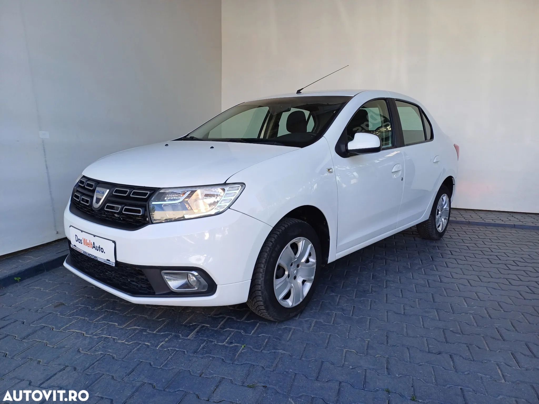 Dacia Logan 1.5 Blue dCi Laureate - 1