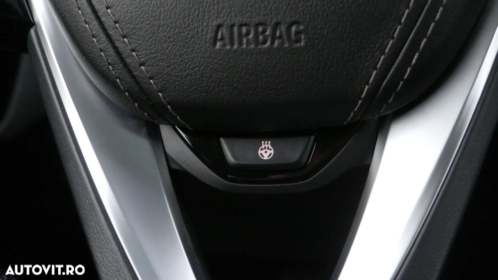 BMW Seria 5 530i xDrive AT - 38