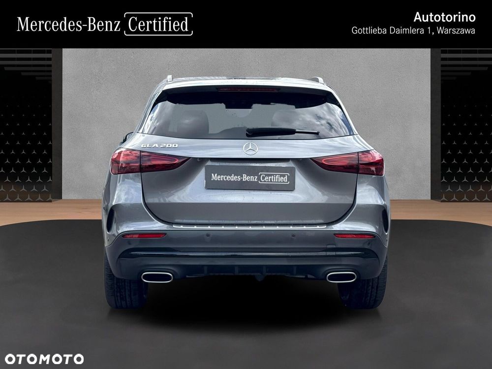 Mercedes-Benz GLA - 5