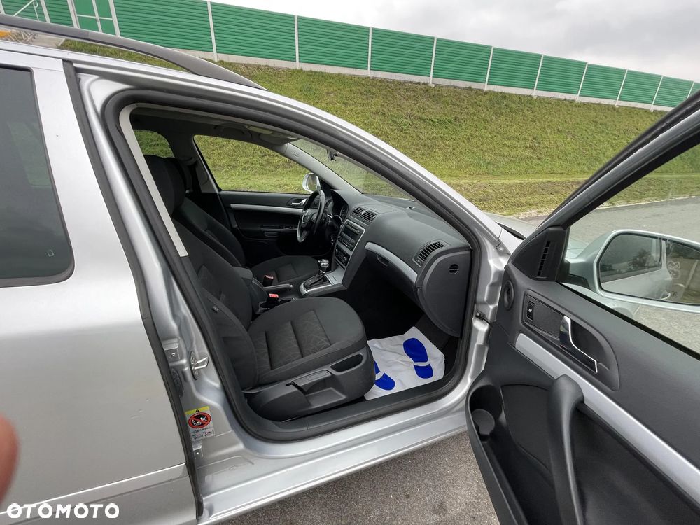 Skoda Octavia 2.0 TDI DPF Family Plus DSG - 16